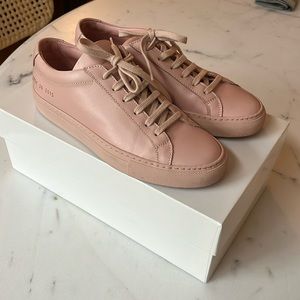Common Projects Achilles sneakers in blush